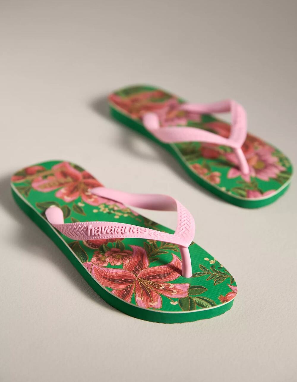 HAVIANAS X FARM RIO Thong Sandals in Green Size 9/10